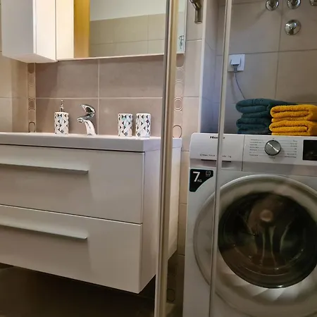 Downtown Ela Apartmán *